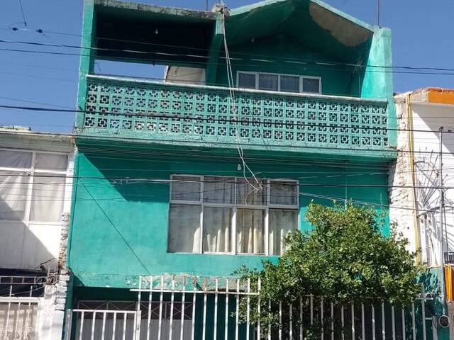 #5 - Casa para Venta en León - GT