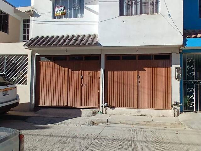 #8 - Casa para Venta en León - GT